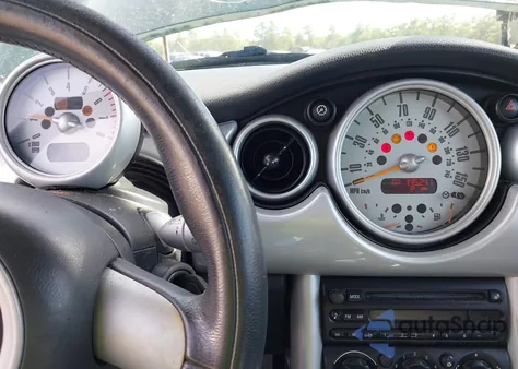 2005 Mini Cooper from USA, damaged, VIN WMWRC33515TJ69924